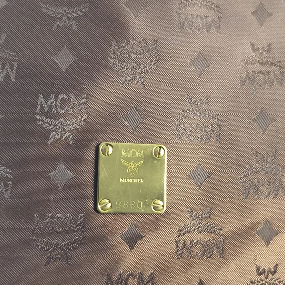 MCM Vintage Large Visetos Monogram Chain Tote Bag – Brown Nylon & Gold Hardware - Picture 10 of 13